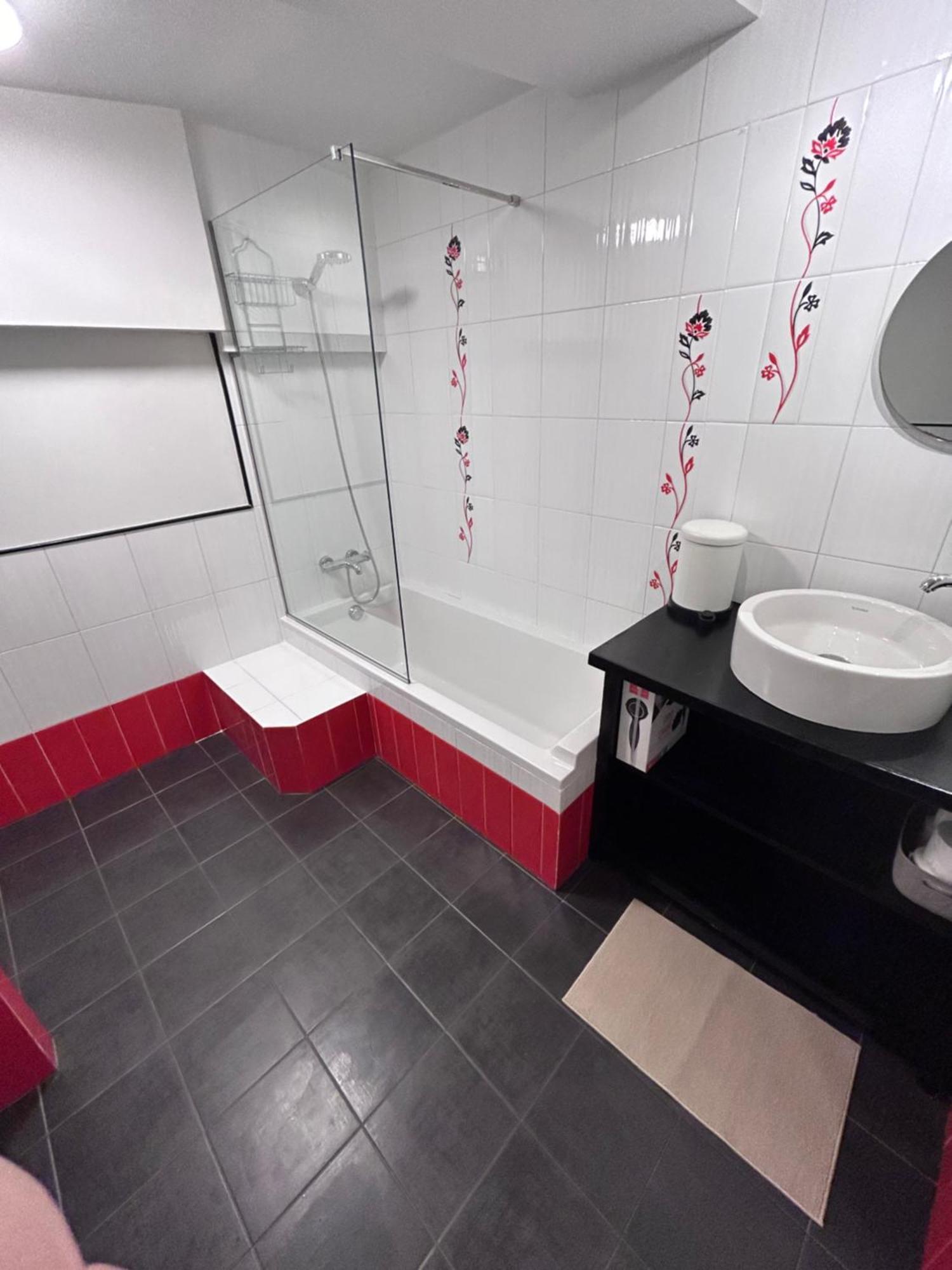 Estrella Appartement Bilbao Buitenkant foto
